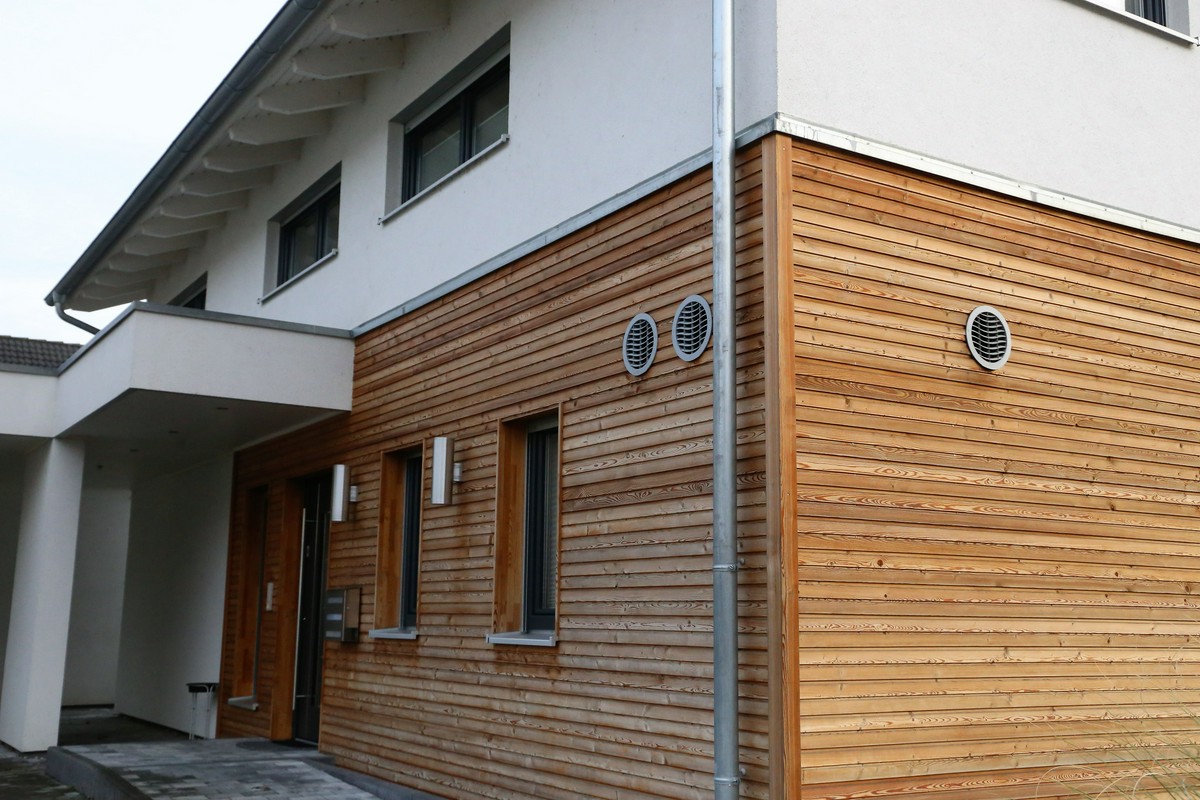 Jak wybrać odpowiednią deskę elewacyjną do swojego domu?